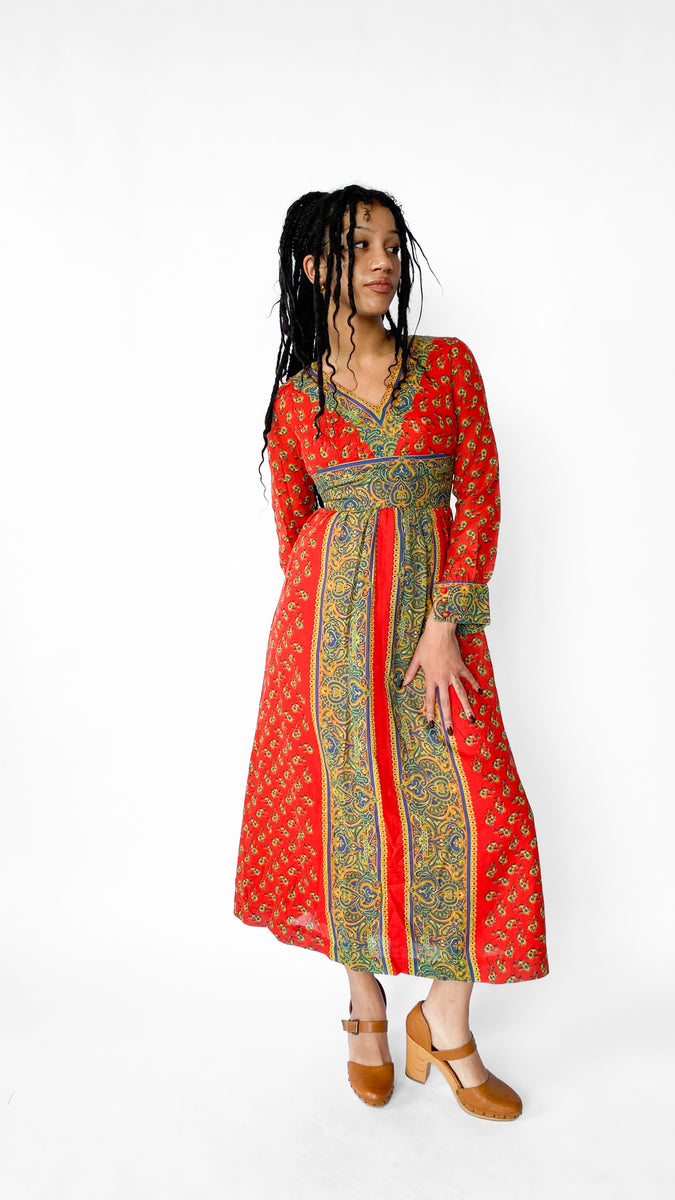 orange paisley dress 1970s Print Dress, sz. XS – Lost Girls Vintage Pretty Dresses for Girls Black Dress Outfit Ideas The blend of warm Color:Black-White