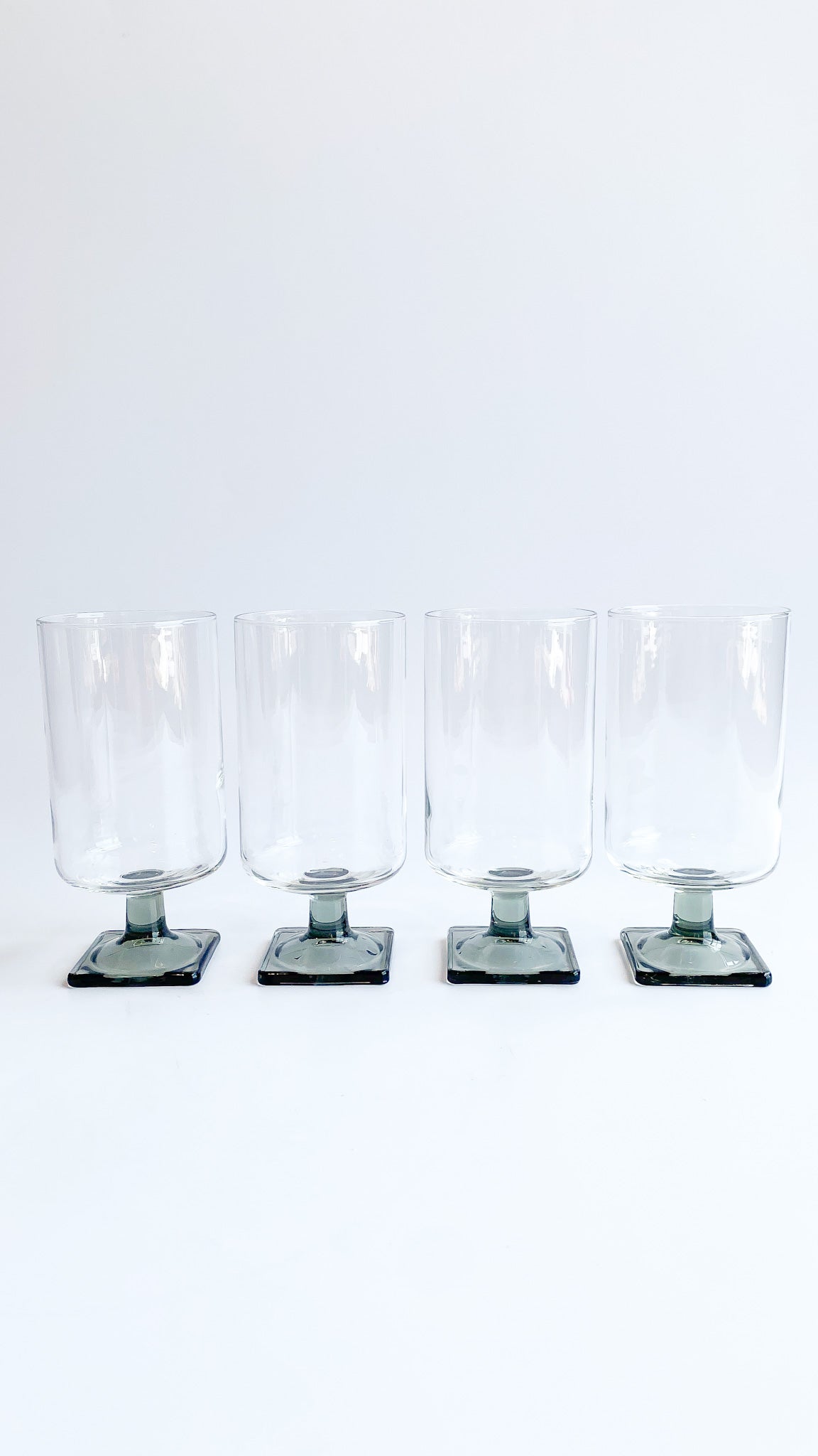 Set of 4 Square Bottom Sculptural Glasses – Sunbeam Vintage