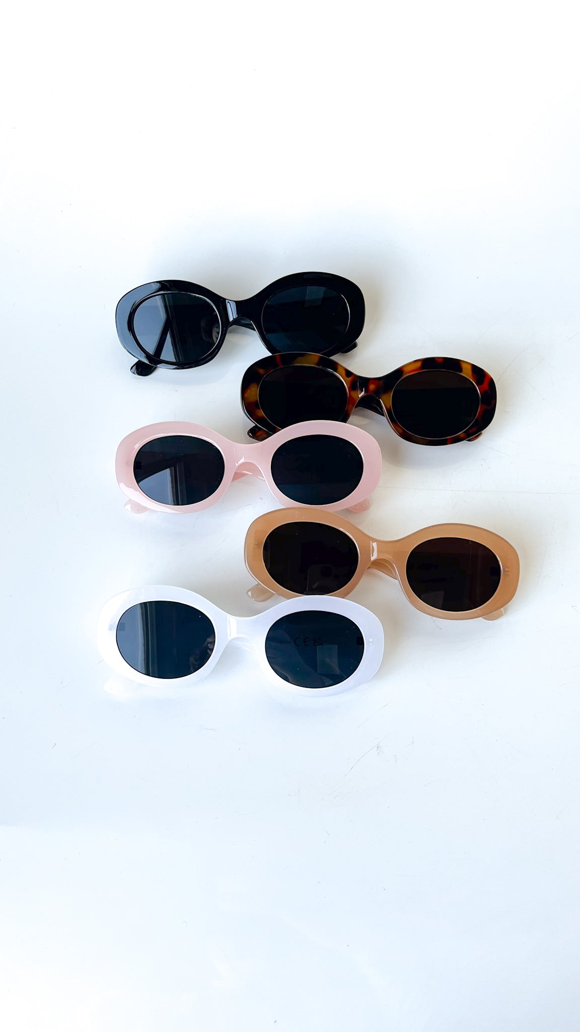 goggl.ede Minimal Retro Round Sunglasses – Lost Girls Vintage
