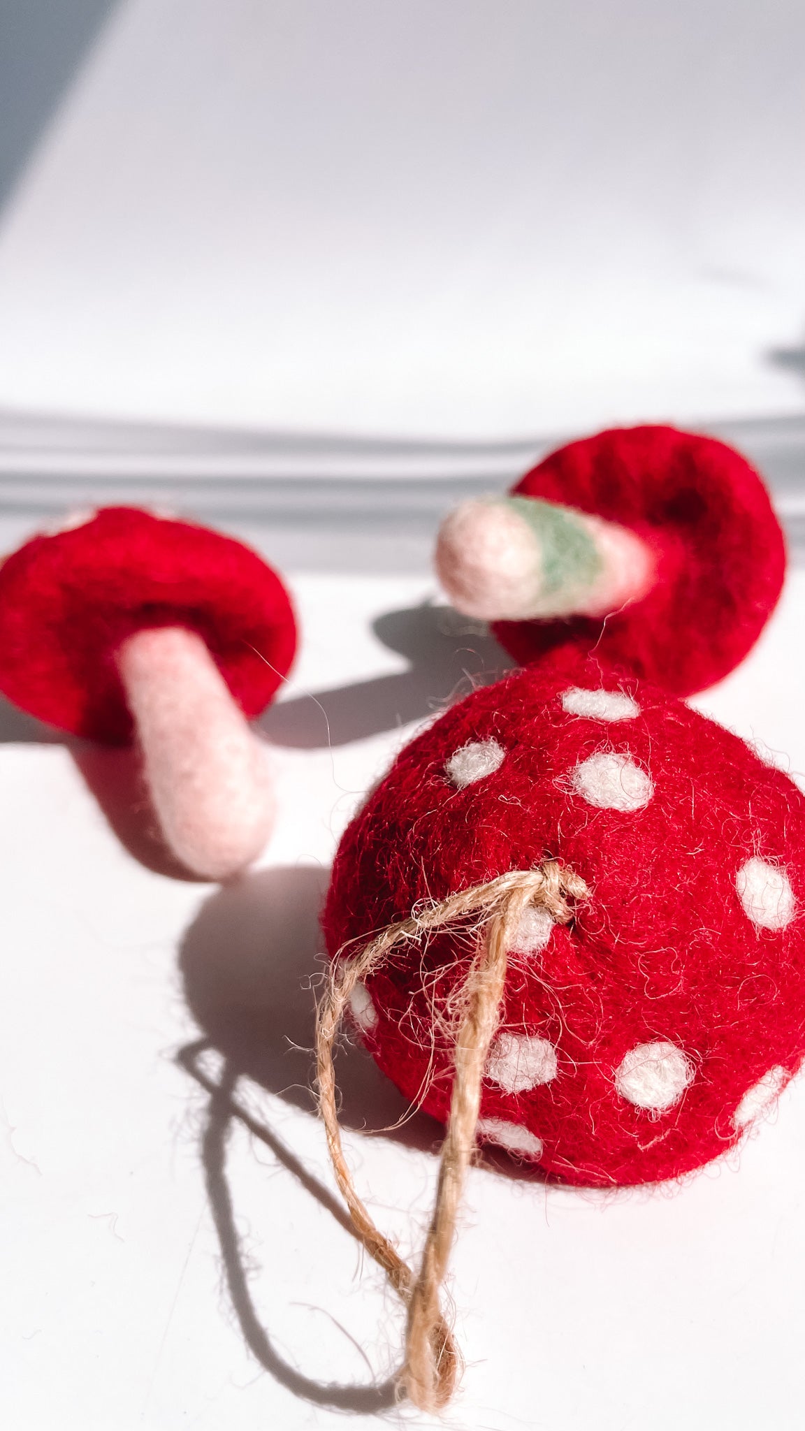 Felt Mouse with Mushroom Ornament