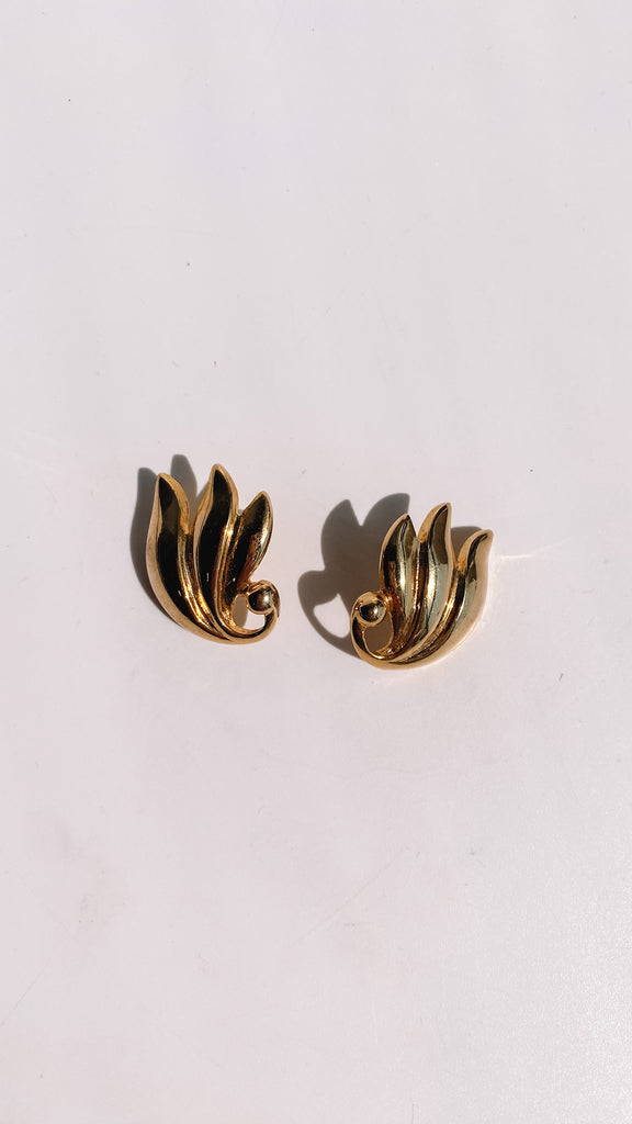 Vintage Gold Filigree Earrings