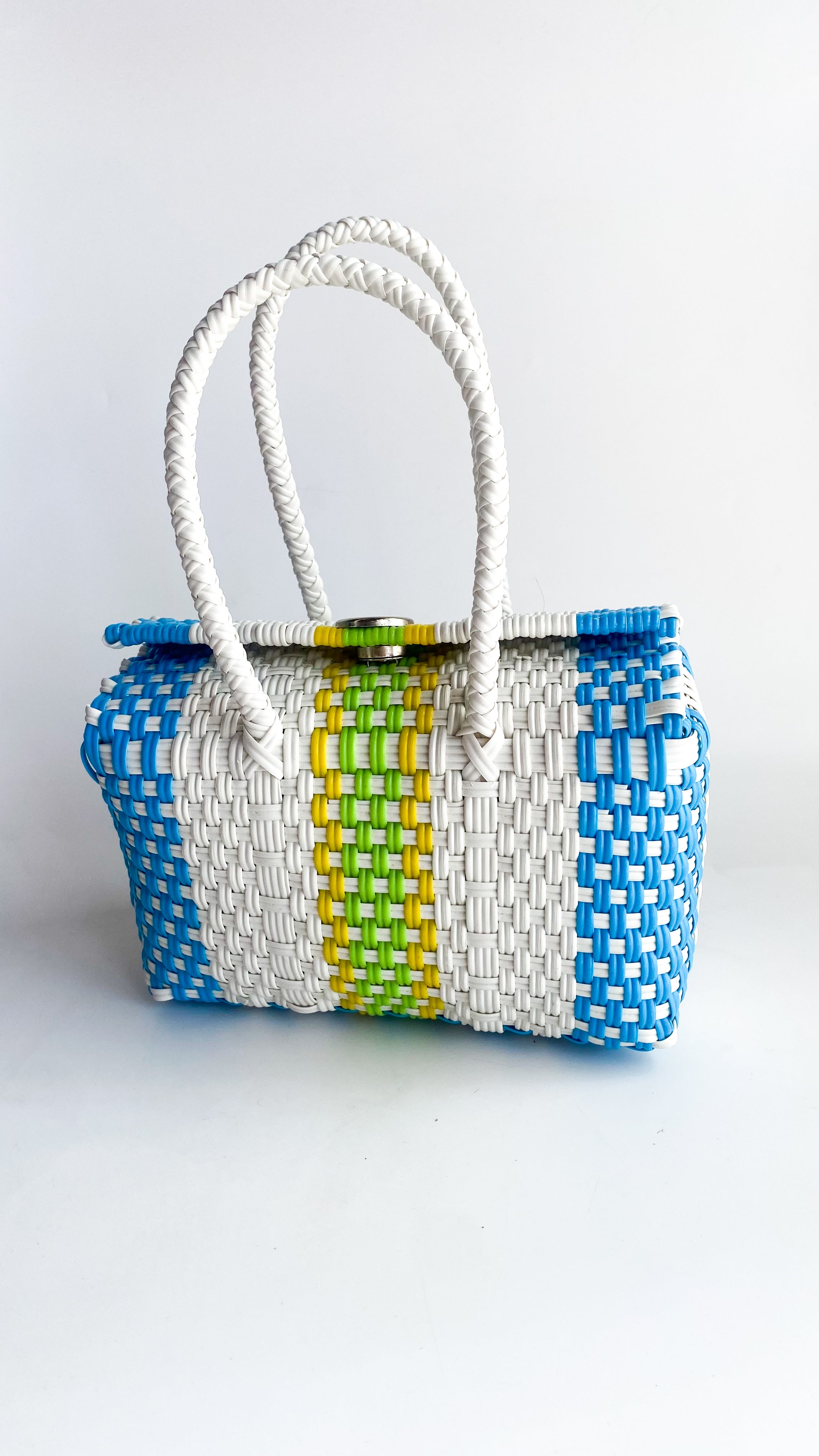 VINTAGE deals 1970s Woven Tote Bag Plastic Basket Braided