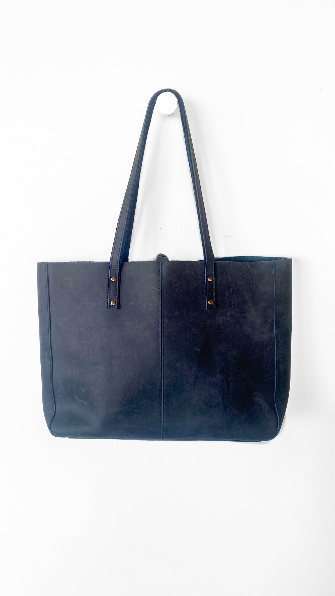 Blue tote bag on a white background