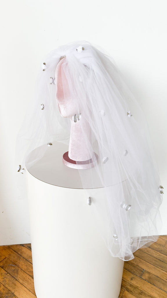 1980s Floral Tulle Veil