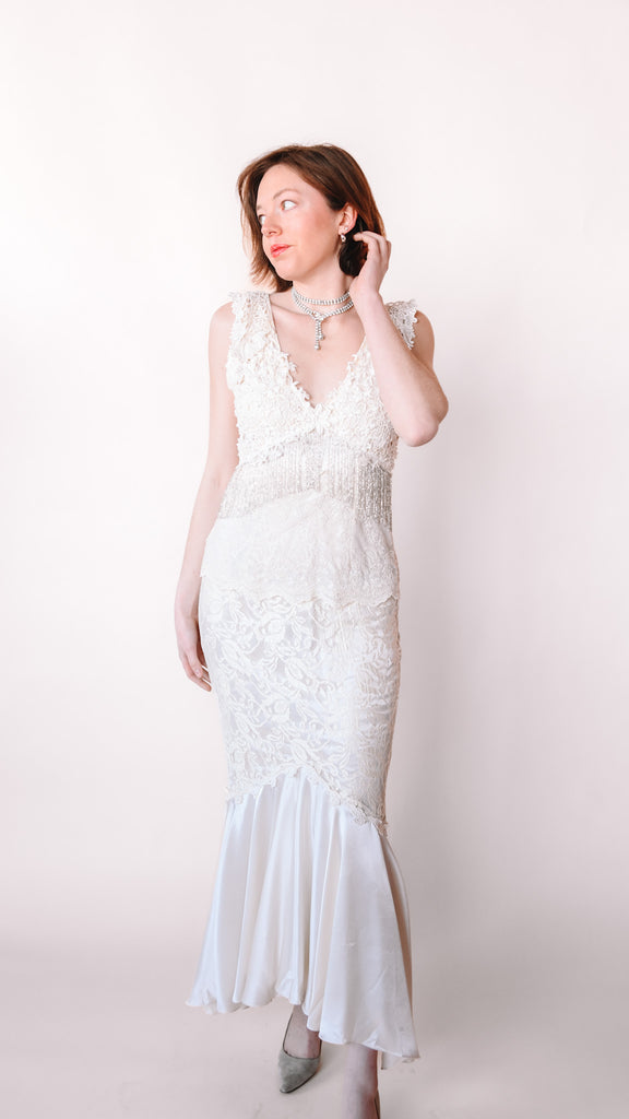 1980s Tiered Lace Wedding Dress, sz. S