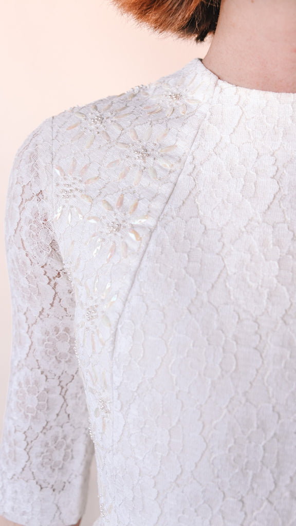 1960s White Floral Lace Mini Wedding Dress, sz. XS/S