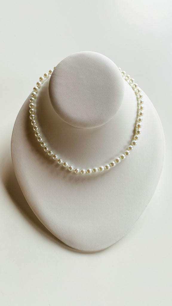 Everyday Pearl Choker Necklace