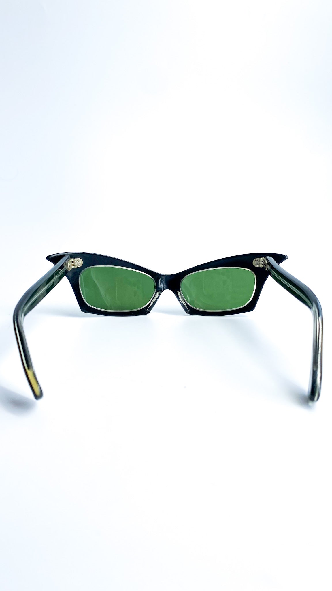 1950s Charcoal Cat Eye Sunglasses – Lost Girls Vintage 1950s Charcoal Cat Eye Sunglasses – Lost Girls Vintage