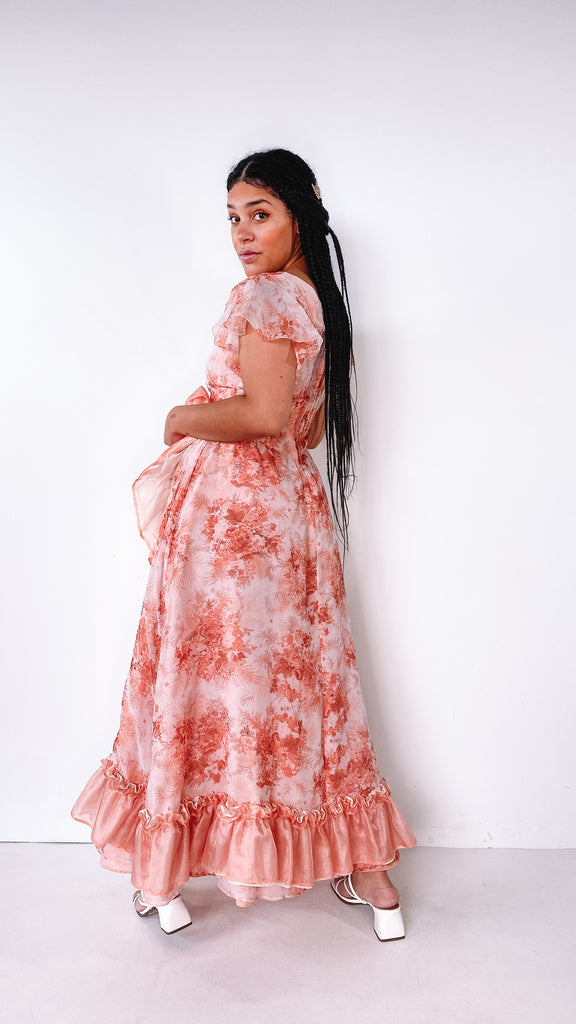 1970s Floral Peach Ruffle Dress, sz. L