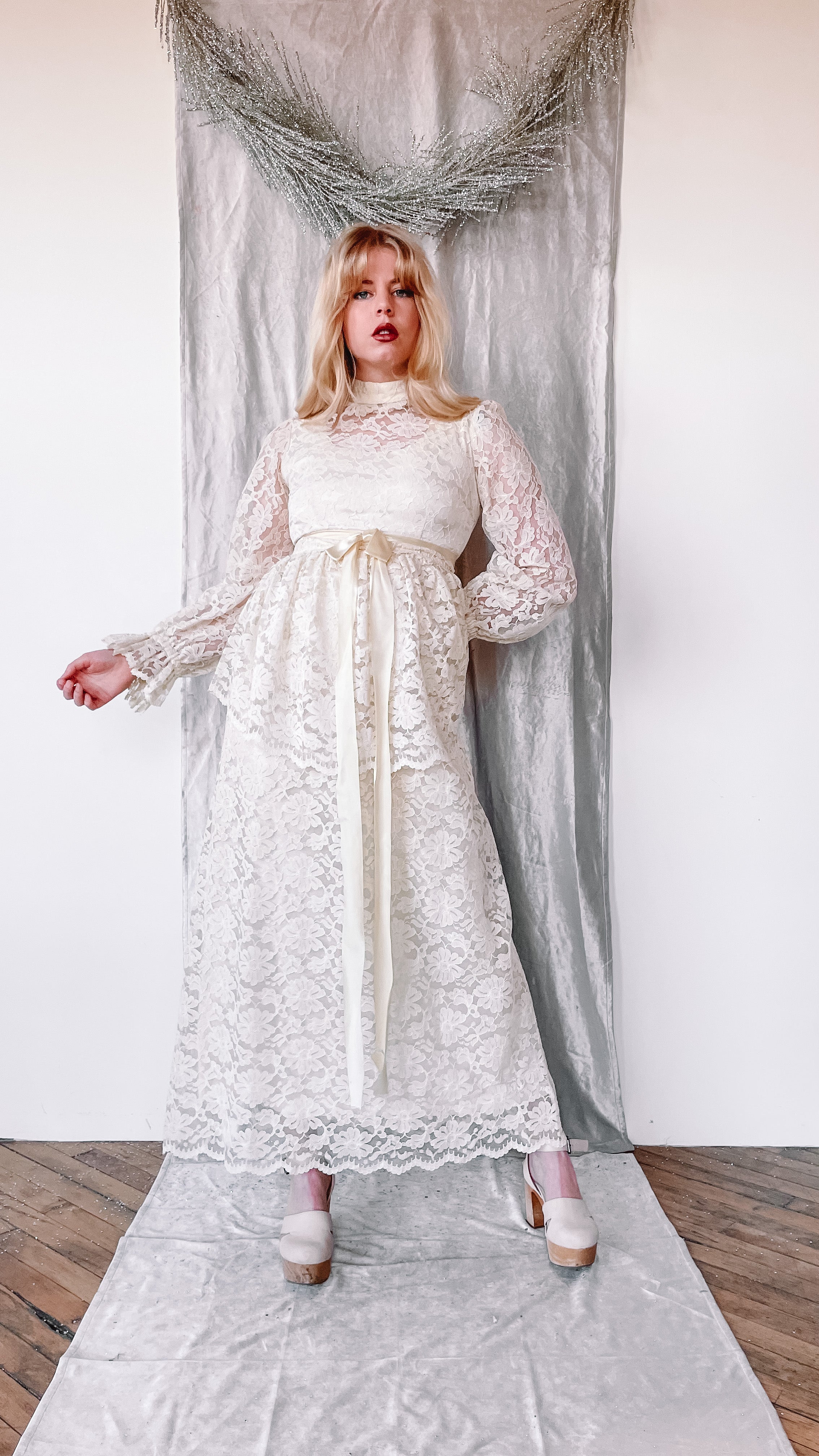 Harymode of London vintage wedding dress white maxi high on sale keyhole neck 70s dress