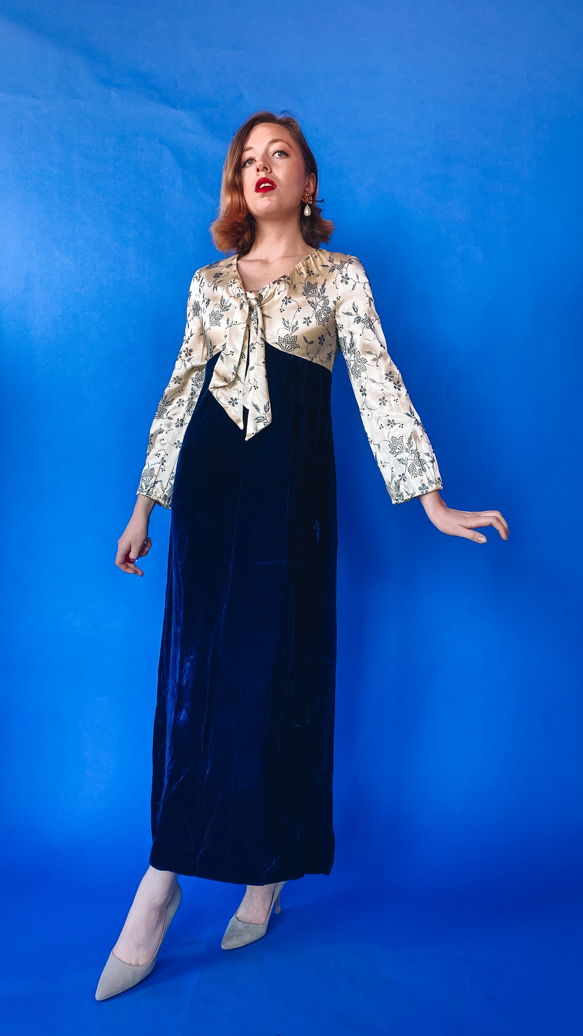 velvet winter dress 1960s Winter Blue Velvet Dress, sz. S