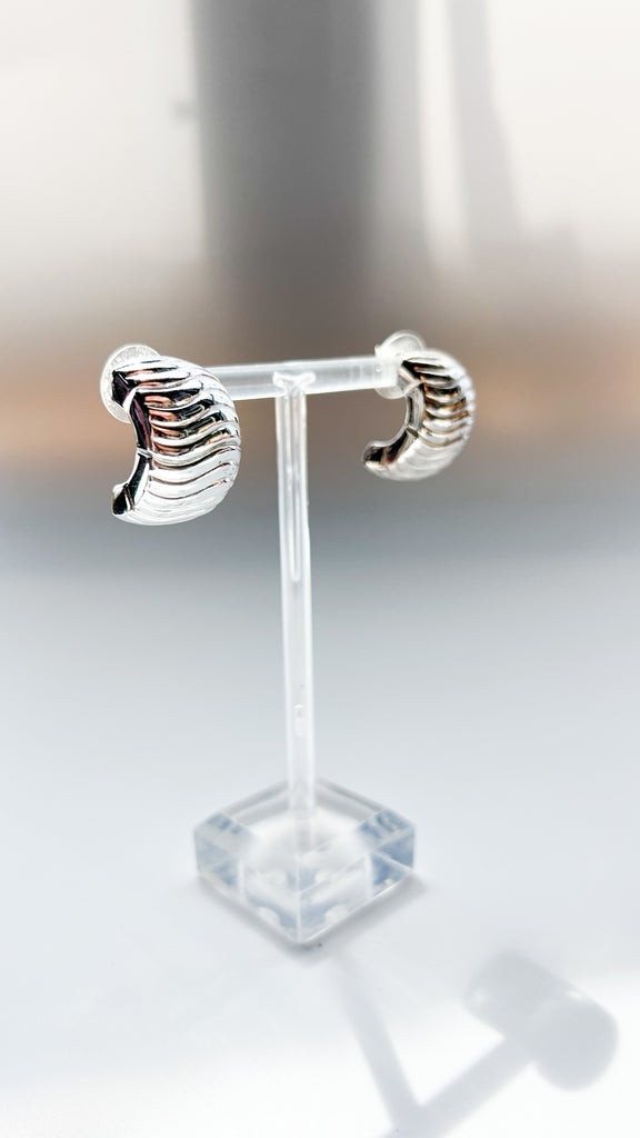 Vintage Silver Wavy Semicircle Earrings